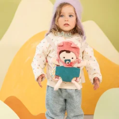 Bebé Jeanne con portabebés · Lilliputiens