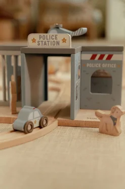 Comisaría de Policía FSC · Little Dutch