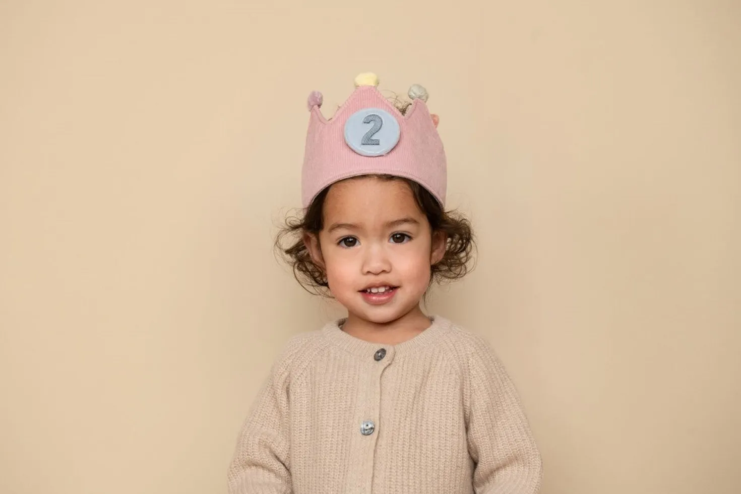 Corona de cumpleaños con números rosa · Little Dutch