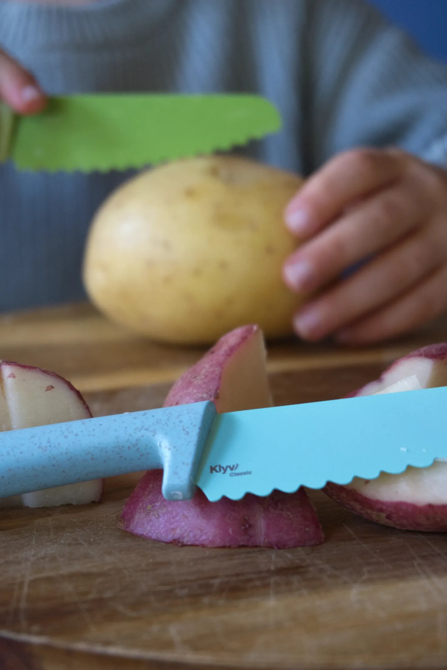 Cuchillo Classic Seguro para Niños KLYV Orchid Rose · Skagfa
