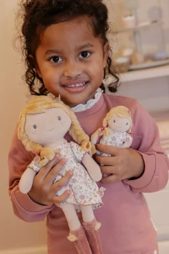 Julia Muñeca Blandita Pequeña Nueva · Little Dutch