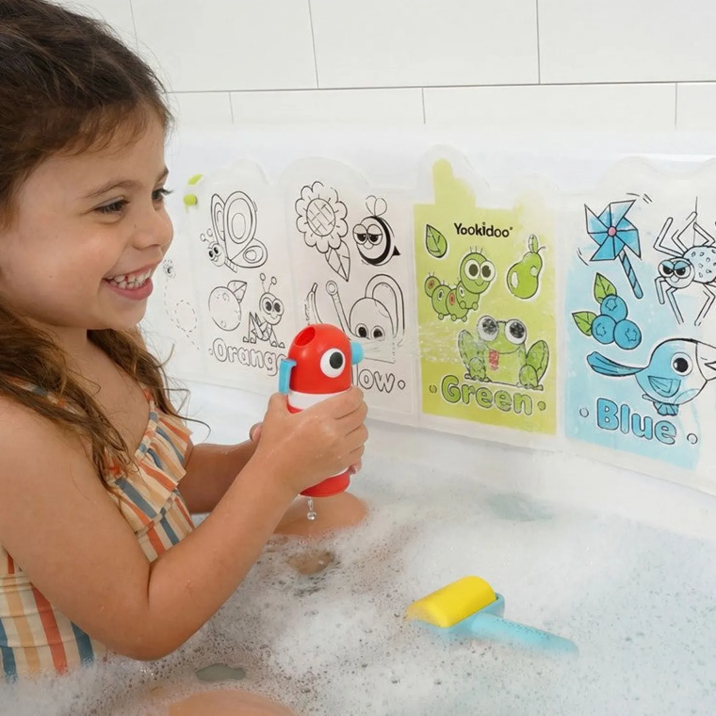 Libro mágico para la bañera · Yookidoo