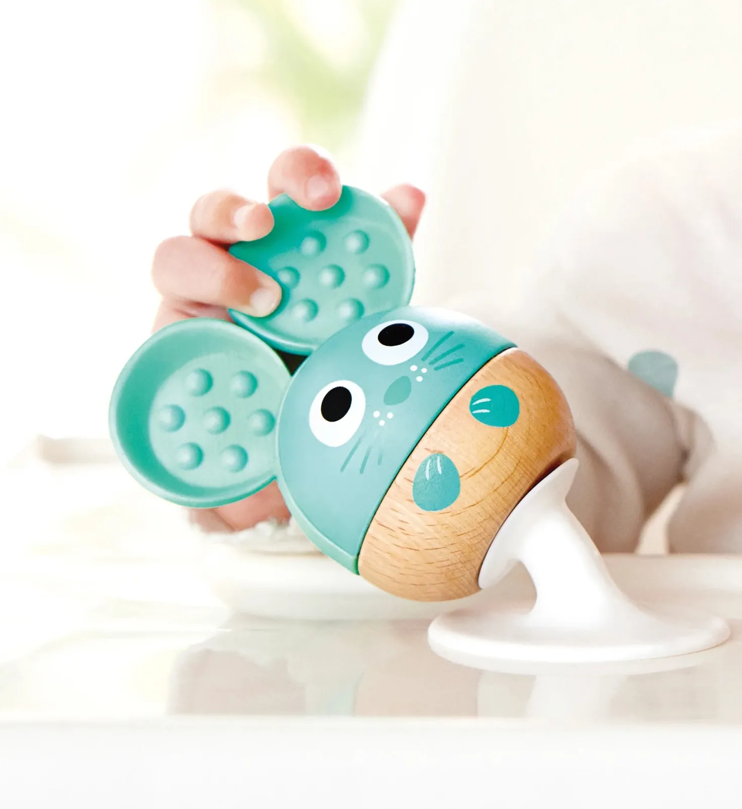 Sonajero mordedor ventosa · Hape