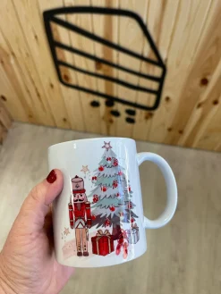 Taza · Cascanueces