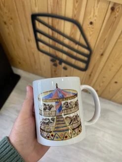 Taza · Christmas Carousel